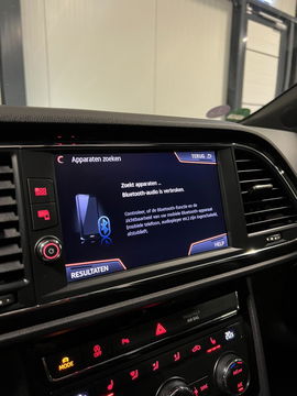 SEAT Leon Sportstourer Seat Leon 1.5 TSI 150PK Pano Virtual Trekhaak Black edition
