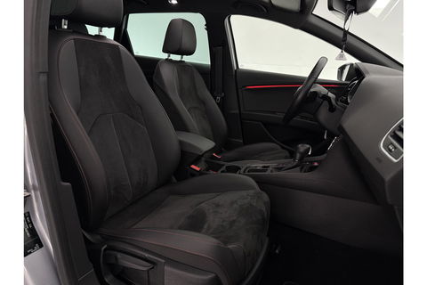 SEAT Leon 1.5 TSI 150PK FR Ultimate Edition Pano Sfeer beats audio Trekhaak LED Camera Carplay Virtual Cilima Cruise Navi PDC 18''LMV