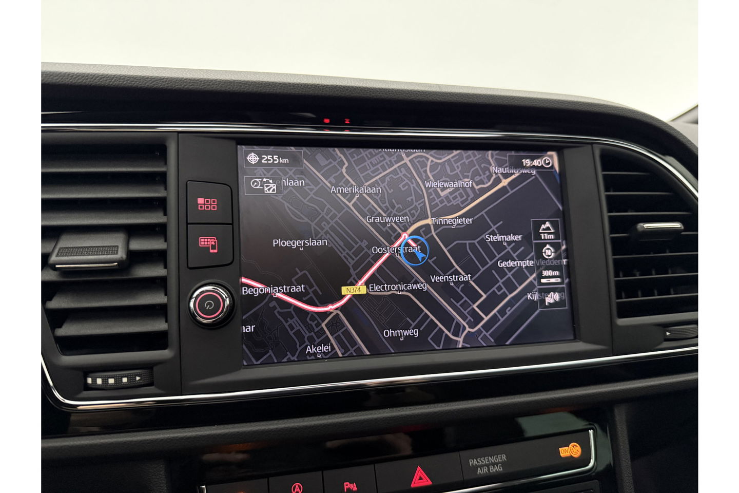 SEAT Leon 1.5 TSI 150PK FR Ultimate Edition Pano Sfeer beats audio Trekhaak LED Camera Carplay Virtual Cilima Cruise Navi PDC 18''LMV