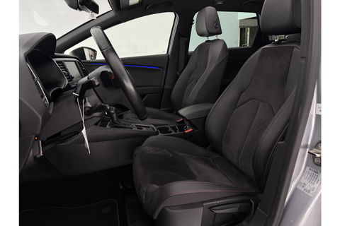 SEAT Leon 1.5 TSI 150PK FR Ultimate Edition Pano Sfeer beats audio Trekhaak LED Camera Carplay Virtual Cilima Cruise Navi PDC 18''LMV