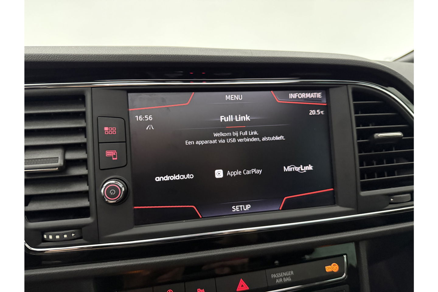 SEAT Leon 1.5 TSI 150PK FR Ultimate Edition Pano Sfeer beats audio Trekhaak LED Camera Carplay Virtual Cilima Cruise Navi PDC 18''LMV