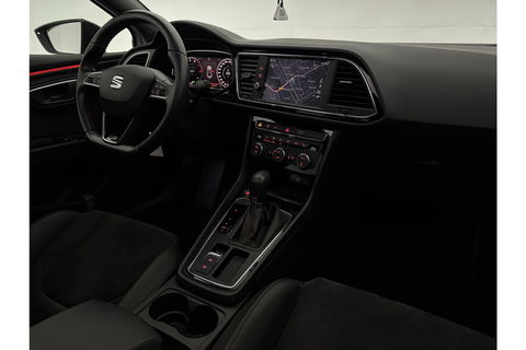 SEAT Leon 1.5 TSI 150PK FR Ultimate Edition Pano Sfeer beats audio Trekhaak LED Camera Carplay Virtual Cilima Cruise Navi PDC 18''LMV