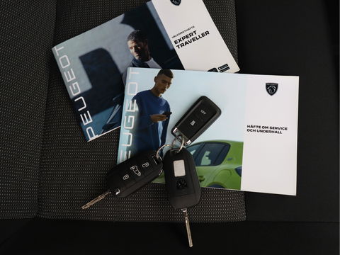 Peugeot Expert 2.0 BlueHDI 145pk Automaat - L3 Lang - Winterpakket - Standkachel - Apple Play - Trekhaak