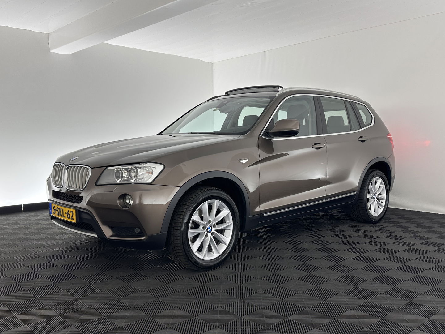 BMW X3 xDrive30d High Executive Aut. *PANO | HEAD-UP | FULL-LEATHER | XENON | MEMORY-PACK | CAMERA | SPORT/HEATED-SEATS | NAVI-FULLMAP | ECC | PDC | CRUISE | 18''ALU | TOWBAR*