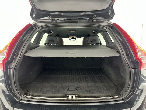 Volvo XC60 2.0 D4 FWD Ocean Race *NAVI-FULLMAP | FULL-LEATHER | MEMORY-PACK | TOWBAR | ECC | PDC | CRUISE | COMFORT-SEATS | 19"ALU*