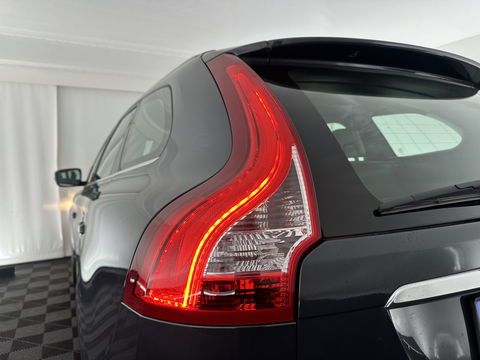 Volvo XC60 2.0 D4 FWD Ocean Race *NAVI-FULLMAP | FULL-LEATHER | MEMORY-PACK | TOWBAR | ECC | PDC | CRUISE | COMFORT-SEATS | 19"ALU*