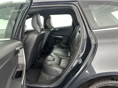 Volvo XC60 2.0 D4 FWD Ocean Race *NAVI-FULLMAP | FULL-LEATHER | MEMORY-PACK | TOWBAR | ECC | PDC | CRUISE | COMFORT-SEATS | 19"ALU*