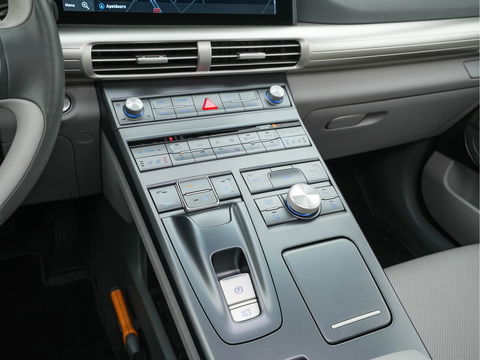 Hyundai NEXO FCEV Plus Pack [ HYDROGENIUM ] (INCL-BTW) Aut. *PANO | LUXURY-LEATHER | NAVI-FULLMAP | ADAPTIVE-CRUISE |  FULL-LED | KEYLESS | DAB |  KRELL-AUDIO | DIGI-WIDESCREEN-COCKPIT | SURROUND-VIEW | SHIFT-PADDLES | COMFORT-SEATS |