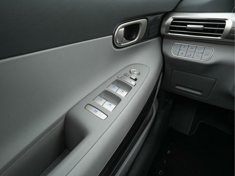 Hyundai NEXO FCEV Plus Pack [ HYDROGENIUM ] (INCL-BTW) Aut. *PANO | LUXURY-LEATHER | NAVI-FULLMAP | ADAPTIVE-CRUISE |  FULL-LED | KEYLESS | DAB |  KRELL-AUDIO | DIGI-WIDESCREEN-COCKPIT | SURROUND-VIEW | SHIFT-PADDLES | COMFORT-SEATS |