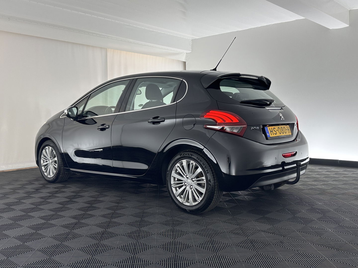 Peugeot 208 1.6 BlueHDi Blue Lease Premium *PANO | NAVI-FULLMAP | CAMERA | COMFORT-SEATS | DAB+ | ECC | PDC | CRUISE | 16''ALU | TOWBAR*