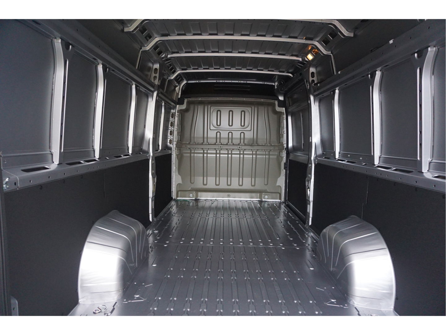 Fiat Ducato Maxi 35 2.2 180PK L4H2 EAT8 AUT BPM VRIJ!! Clima, 10" Navi, Camera, 270° Deuren!! NR. 134