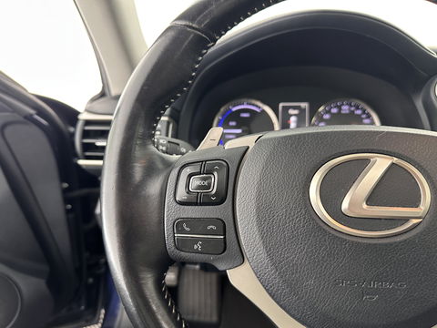 Lexus IS 300h Hybrid Business Line Aut. *PANO | 1/2LEATHER | FULL-LED | NAVI-FULLMAP | COMFORT-SEATS | CAMERA | ECC | PDC | CRUISE | 17''ALU*