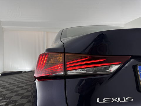 Lexus IS 300h Hybrid Business Line Aut. *PANO | 1/2LEATHER | FULL-LED | NAVI-FULLMAP | COMFORT-SEATS | CAMERA | ECC | PDC | CRUISE | 17''ALU*
