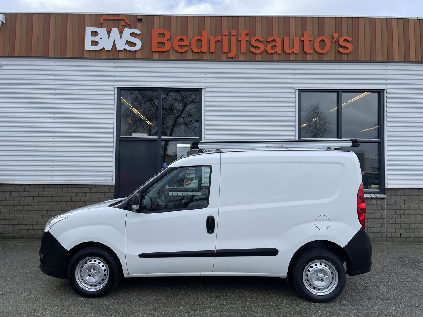 Opel Combo 1.3 CDTi L1H1 Edition / vaste prijs rijklaar € 8.950 ex btw / lease vanaf € 182 / airco / imperial / schuifdeur / lat om lat betimmering / euro 6 diesel !