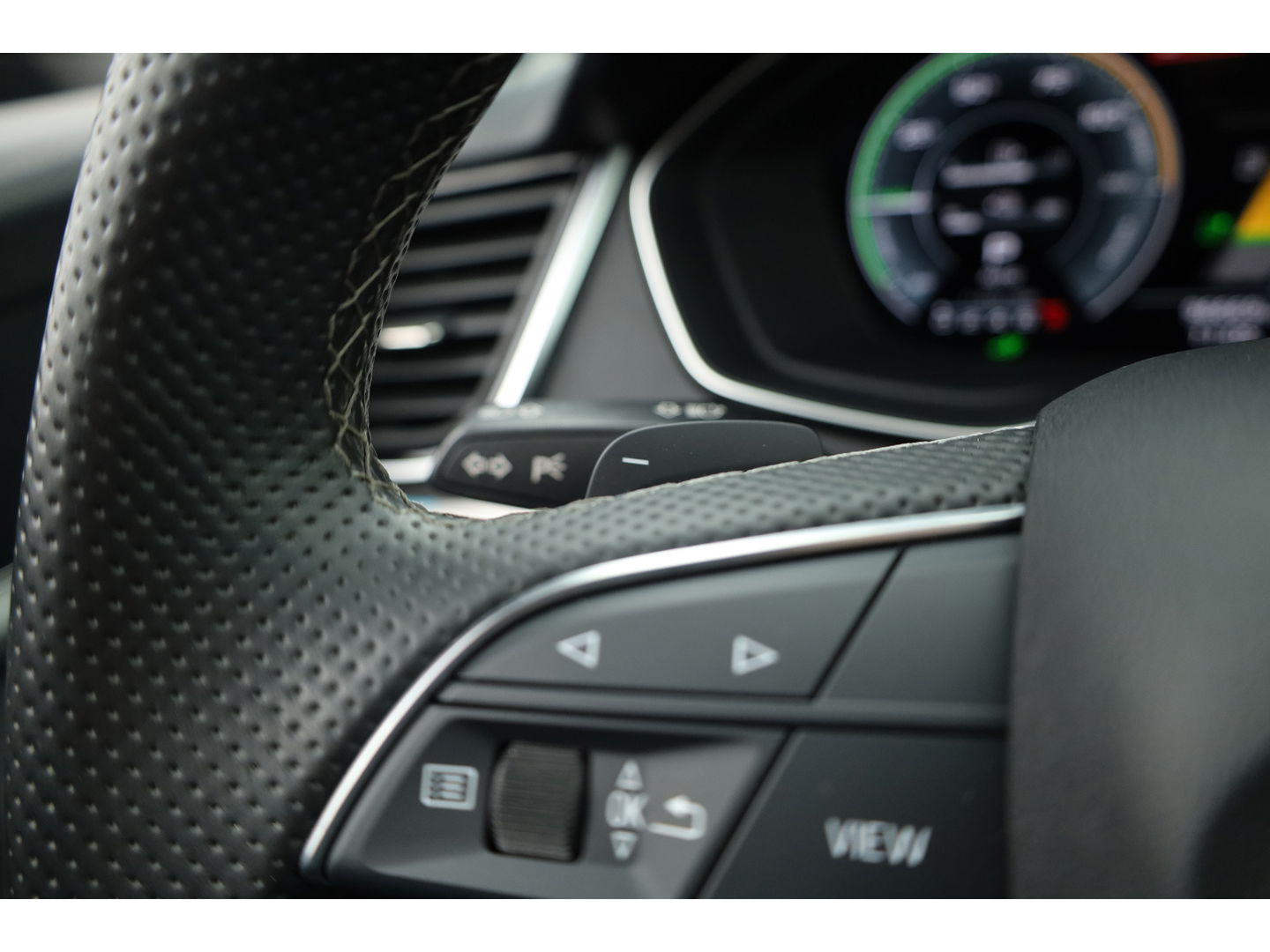 Audi Q5 55 TFSI e S Edition | Pano | Bang & Olufsen | 360 Cam | RS-Stoelen | Apple Carplay & Android Auto