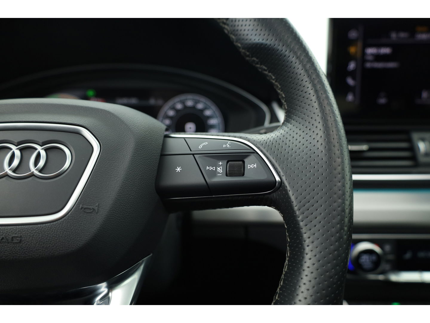 Audi Q5 55 TFSI e S Edition | Pano | Bang & Olufsen | 360 Cam | RS-Stoelen | Apple Carplay & Android Auto