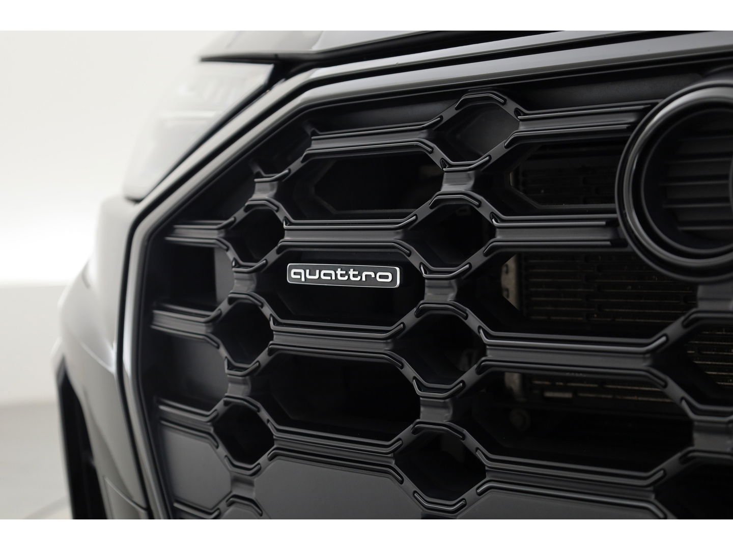 Audi Q5 55 TFSI e S Edition | Pano | Bang & Olufsen | 360 Cam | RS-Stoelen | Apple Carplay & Android Auto