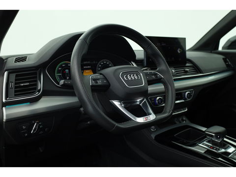 Audi Q5 55 TFSI e S Edition | Pano | Bang & Olufsen | 360 Cam | RS-Stoelen | Apple Carplay & Android Auto