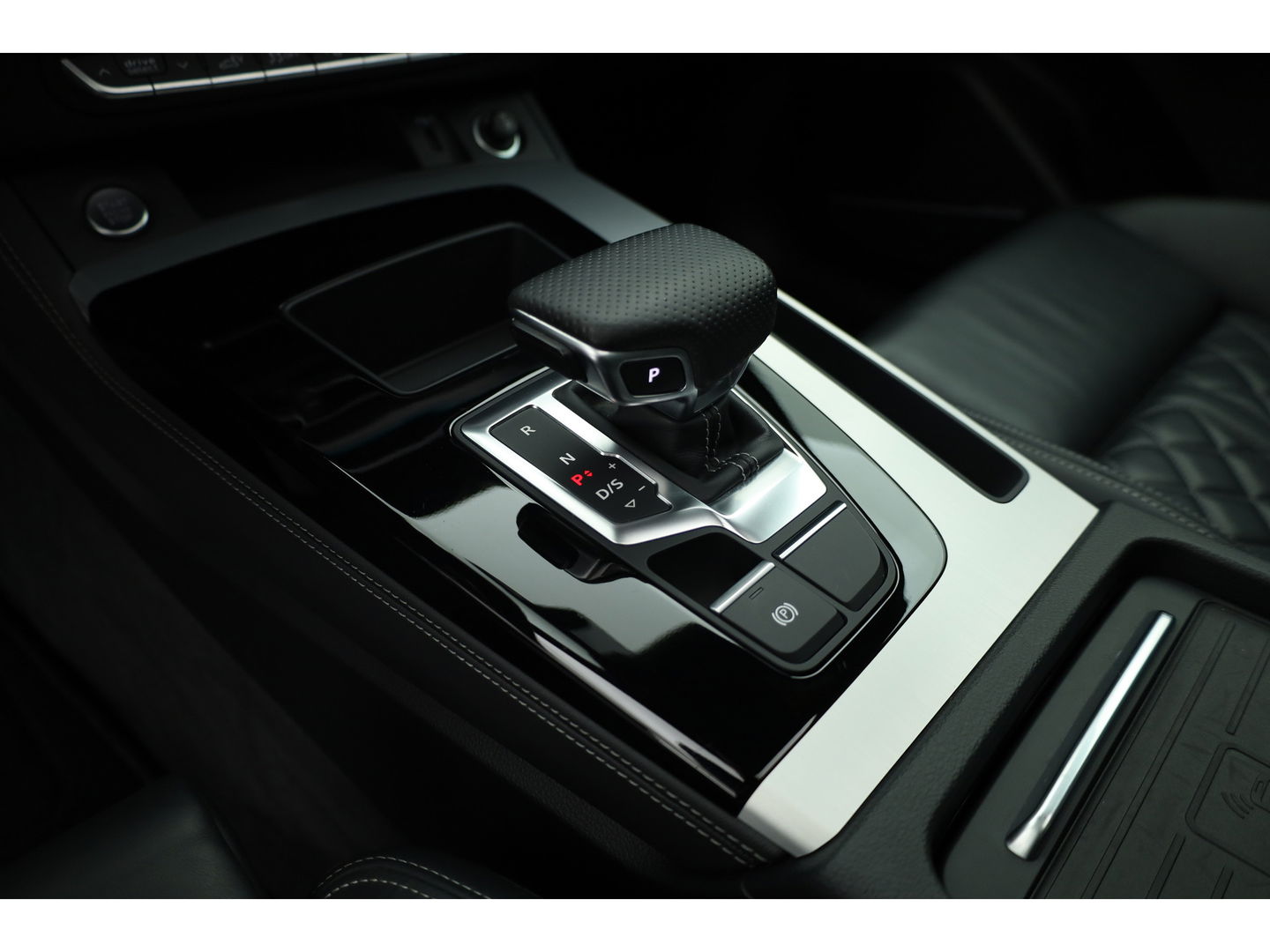 Audi Q5 55 TFSI e S Edition | Pano | Bang & Olufsen | 360 Cam | RS-Stoelen | Apple Carplay & Android Auto