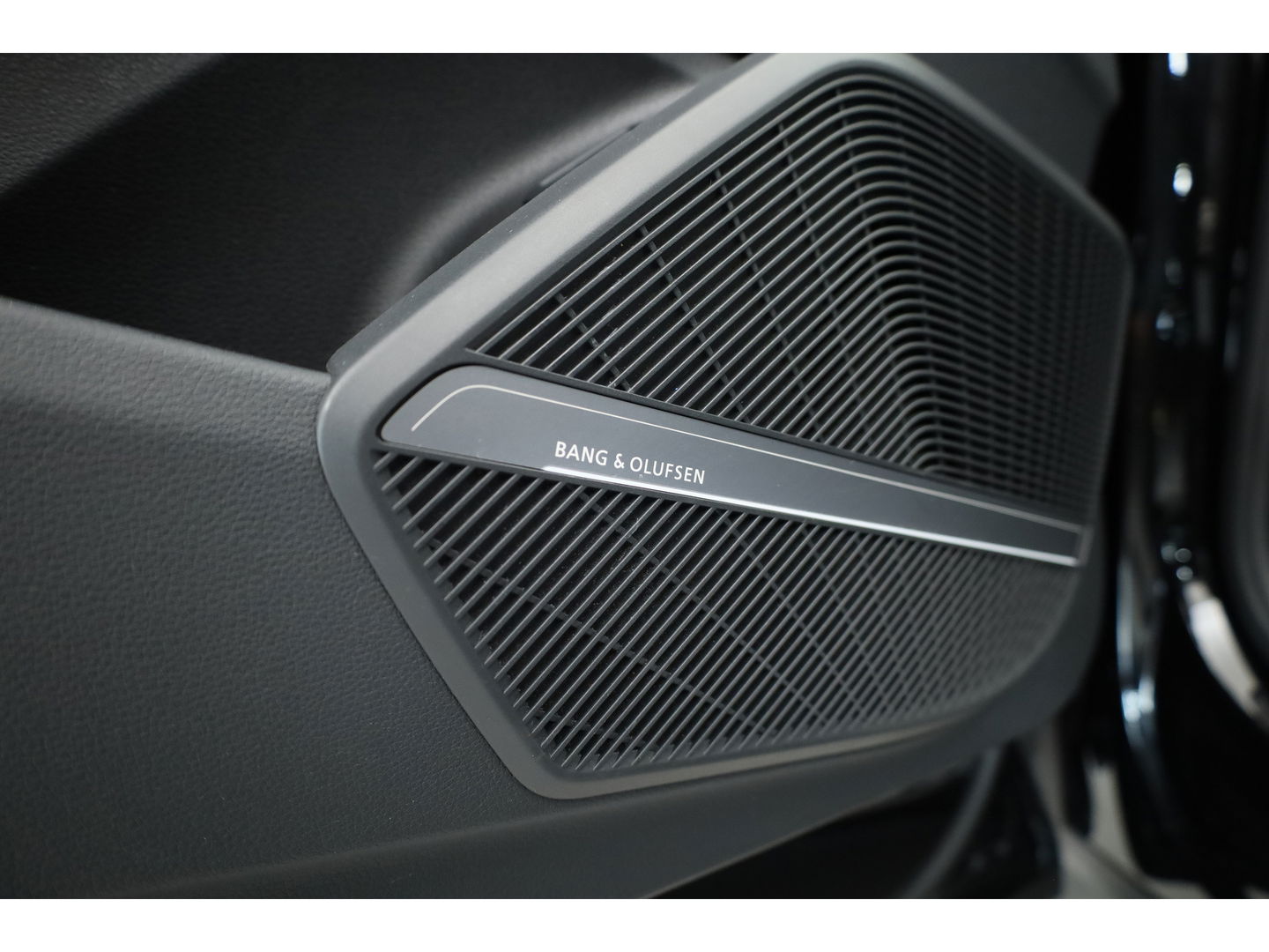 Audi Q5 55 TFSI e S Edition | Pano | Bang & Olufsen | 360 Cam | RS-Stoelen | Apple Carplay & Android Auto