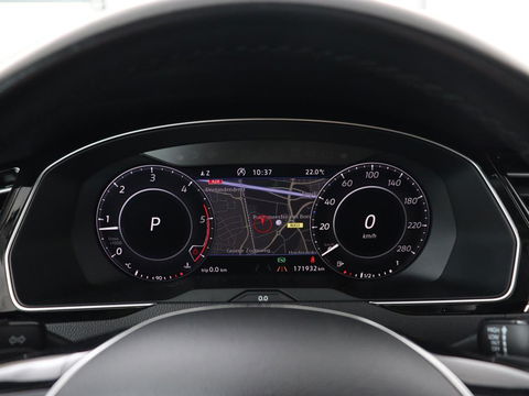 Volkswagen Arteon 2.0 TDI Elegance | Panoramadak | Stoelverwarming | Camera | Leder/Alcantara | Virtual Cockpit | Adaptive cruise | Keyless | LED Plus | Carplay | Navigatie