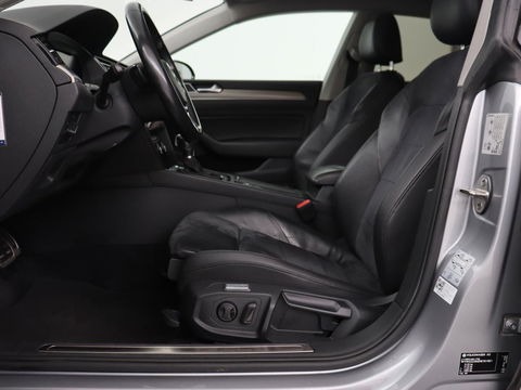 Volkswagen Arteon 2.0 TDI Elegance | Panoramadak | Stoelverwarming | Camera | Leder/Alcantara | Virtual Cockpit | Adaptive cruise | Keyless | LED Plus | Carplay | Navigatie
