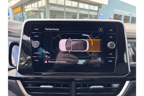 Volkswagen T-Roc Cabrio 1.5 TSI R-LINE 150PK AUTOMAAT NAVI LMV PDC WINTERPACK