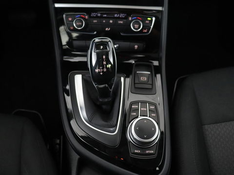 BMW 2 Serie Gran Tourer 220i 7-persoons Executive Edition | Panoramadak | Head-Up | Navigatie | Full LED | Climate control | Parkeerhulp