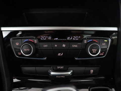 BMW 2 Serie Gran Tourer 220i 7-persoons Executive Edition | Panoramadak | Head-Up | Navigatie | Full LED | Climate control | Parkeerhulp