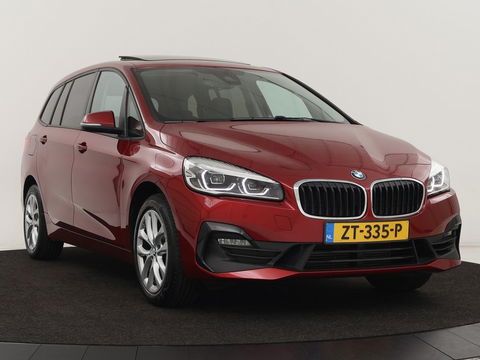 BMW 2 Serie Gran Tourer 220i 7-persoons Executive Edition | Panoramadak | Head-Up | Navigatie | Full LED | Climate control | Parkeerhulp