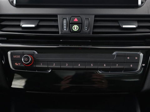 BMW 2 Serie Gran Tourer 220i 7-persoons Executive Edition | Panoramadak | Head-Up | Navigatie | Full LED | Climate control | Parkeerhulp