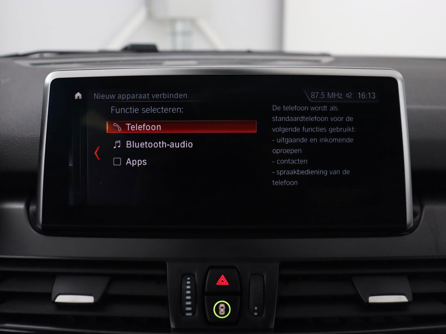 BMW 2 Serie Gran Tourer 220i 7-persoons Executive Edition | Panoramadak | Head-Up | Navigatie | Full LED | Climate control | Parkeerhulp