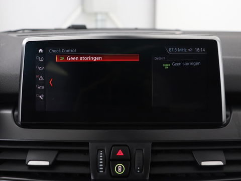 BMW 2 Serie Gran Tourer 220i 7-persoons Executive Edition | Panoramadak | Head-Up | Navigatie | Full LED | Climate control | Parkeerhulp