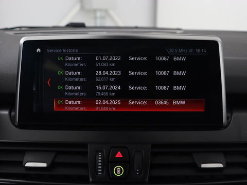 BMW 2 Serie Gran Tourer 220i 7-persoons Executive Edition | Panoramadak | Head-Up | Navigatie | Full LED | Climate control | Parkeerhulp