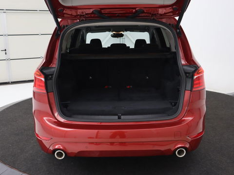 BMW 2 Serie Gran Tourer 220i 7-persoons Executive Edition | Panoramadak | Head-Up | Navigatie | Full LED | Climate control | Parkeerhulp