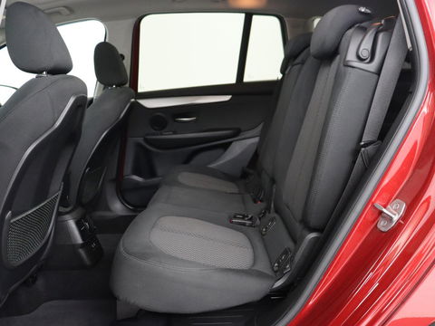 BMW 2 Serie Gran Tourer 220i 7-persoons Executive Edition | Panoramadak | Head-Up | Navigatie | Full LED | Climate control | Parkeerhulp
