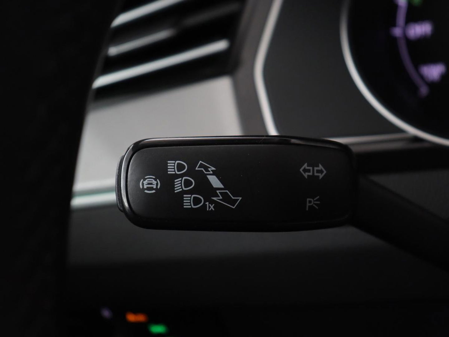 Volkswagen Passat 1.4 TSI PHEV GTE | Trekhaak | Camera | Adaptive cruise | Carplay | Navigatie | Matrix LED | Parkeerhulp | Bluetooth