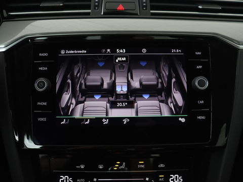 Volkswagen Passat 1.4 TSI PHEV GTE | Trekhaak | Camera | Adaptive cruise | Carplay | Navigatie | Matrix LED | Parkeerhulp | Bluetooth