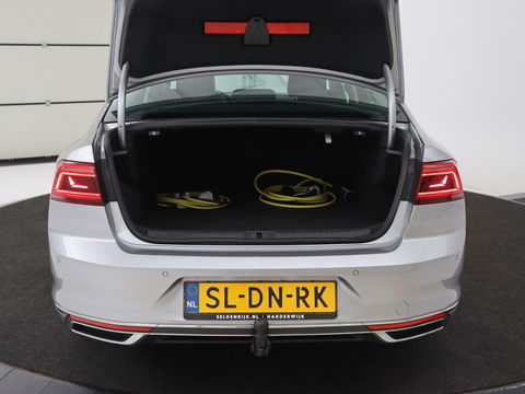 Volkswagen Passat 1.4 TSI PHEV GTE | Trekhaak | Camera | Adaptive cruise | Carplay | Navigatie | Matrix LED | Parkeerhulp | Bluetooth