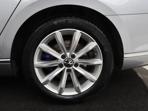 Volkswagen Passat 1.4 TSI PHEV GTE | Trekhaak | Camera | Adaptive cruise | Carplay | Navigatie | Matrix LED | Parkeerhulp | Bluetooth