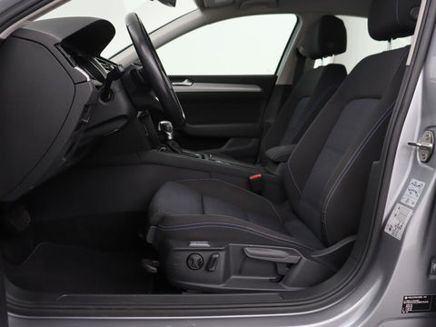 Volkswagen Passat 1.4 TSI PHEV GTE | Trekhaak | Camera | Adaptive cruise | Carplay | Navigatie | Matrix LED | Parkeerhulp | Bluetooth