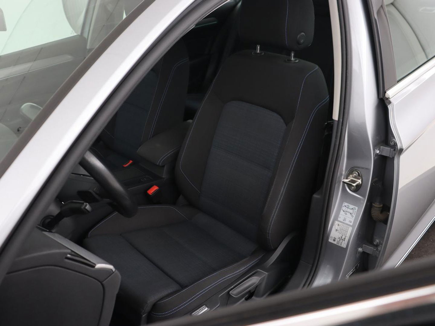 Volkswagen Passat 1.4 TSI PHEV GTE | Trekhaak | Camera | Adaptive cruise | Carplay | Navigatie | Matrix LED | Parkeerhulp | Bluetooth