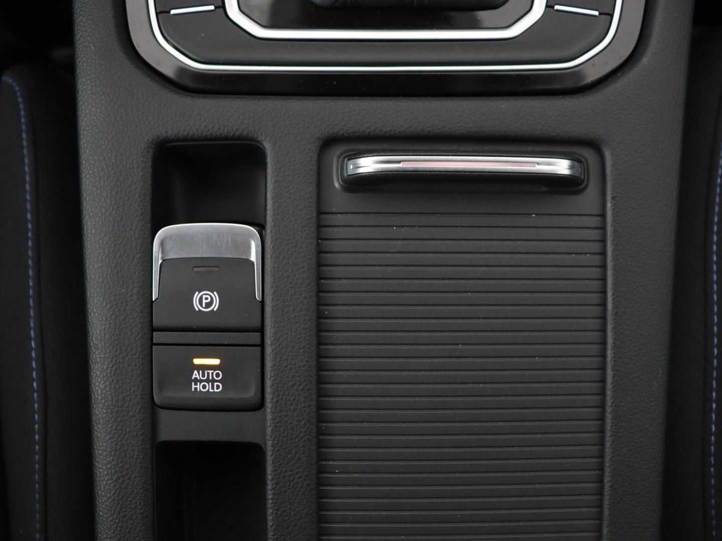 Volkswagen Passat 1.4 TSI PHEV GTE | Trekhaak | Camera | Adaptive cruise | Carplay | Navigatie | Matrix LED | Parkeerhulp | Bluetooth