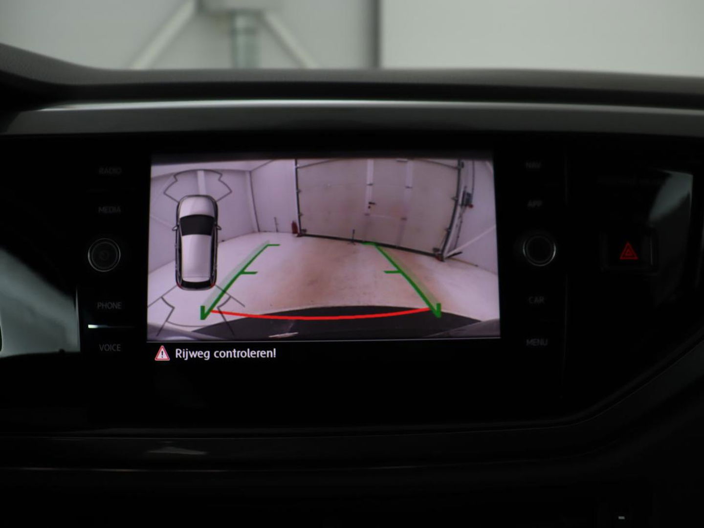 Volkswagen Polo 2.0 TSI GTI | Stoelverwarming | Beats Pack | Camera | Adaptive cruise | Virtual Cockpit | Carplay | Navigatie | Adaptief LED | Park Assist