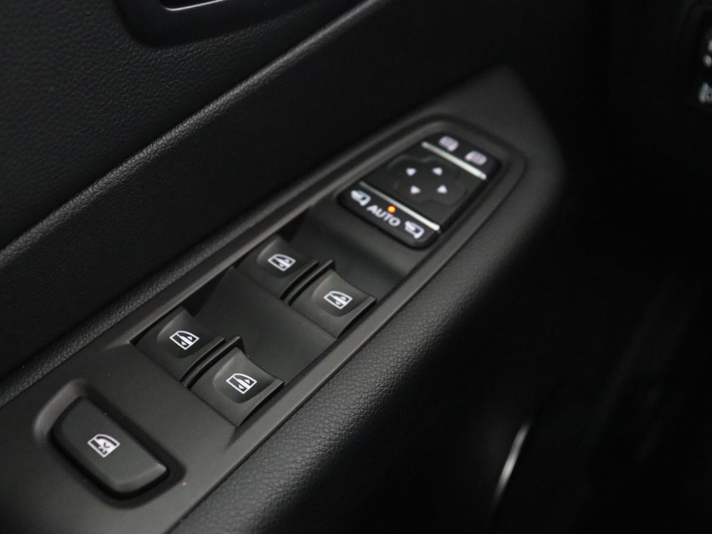 Renault Captur 1.3 TCe Intens | 61.400km NAP | Automaat | Camera | Trekhaak | Carplay | Full LED | Keyless | Navigatie | Climate control