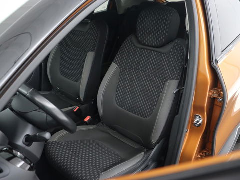Renault Captur 1.3 TCe Intens | 61.400km NAP | Automaat | Camera | Trekhaak | Carplay | Full LED | Keyless | Navigatie | Climate control