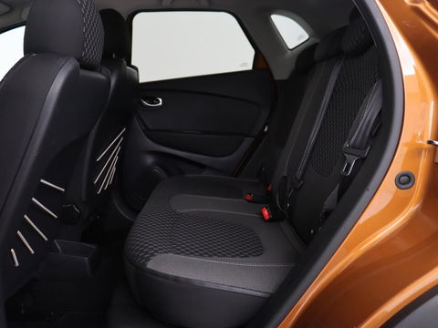 Renault Captur 1.3 TCe Intens | 61.400km NAP | Automaat | Camera | Trekhaak | Carplay | Full LED | Keyless | Navigatie | Climate control