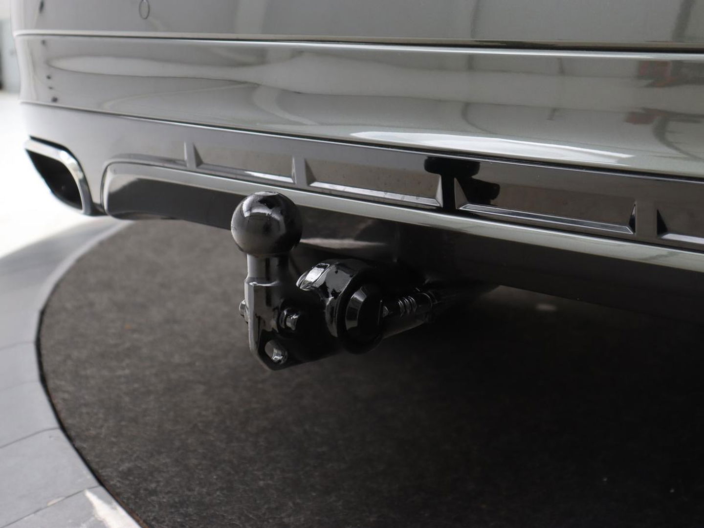 Volvo XC60 2.0 Recharge T8 AWD R-Design | Panoramadak | Head-Up | Trekhaak | 360 Camera | Leder | Stoelverwarming | Harman/Kardon | Carplay | Achterbankverwarming | Digital Cockpit | Full LED