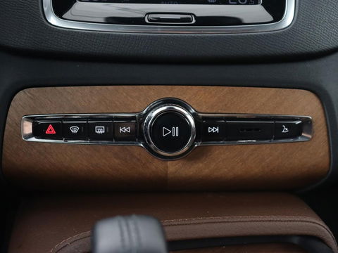 Volvo XC90 2.0 T8 Recharge AWD R-Design | Panoramadak | Head-Up | 360 Camera | Adaptive cruise | Leder | Trekhaak | Stoel & stuurverwarming | Carplay | Memory | Harman/Kardon