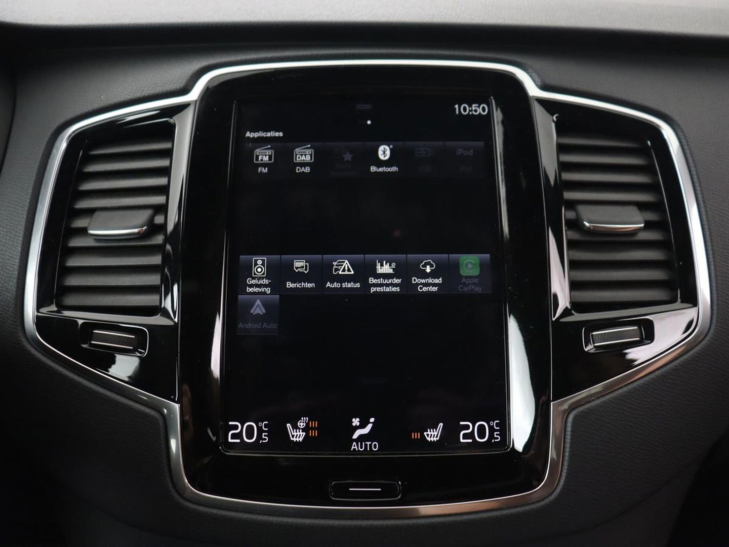 Volvo XC90 2.0 T8 Recharge AWD R-Design | Panoramadak | Head-Up | 360 Camera | Adaptive cruise | Leder | Trekhaak | Stoel & stuurverwarming | Carplay | Memory | Harman/Kardon